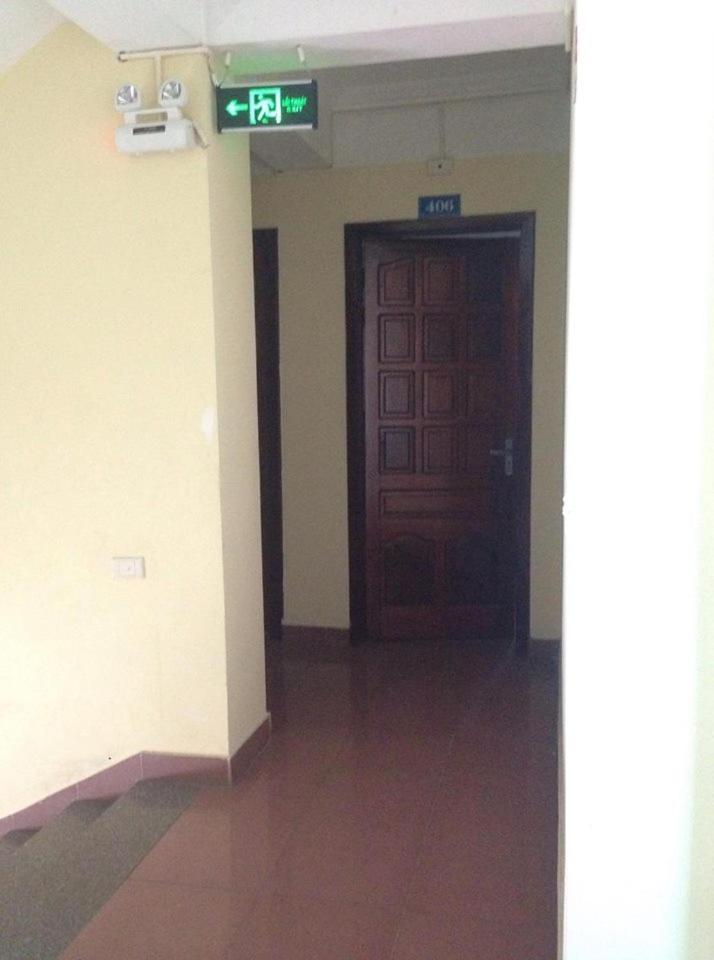 Hotel Tokyo 1 Vinh Buitenkant foto